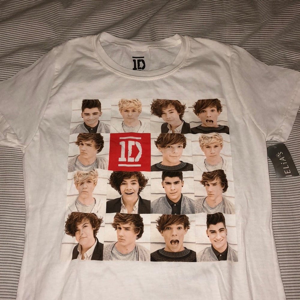 One Direction T-shirt (never worn with tags)